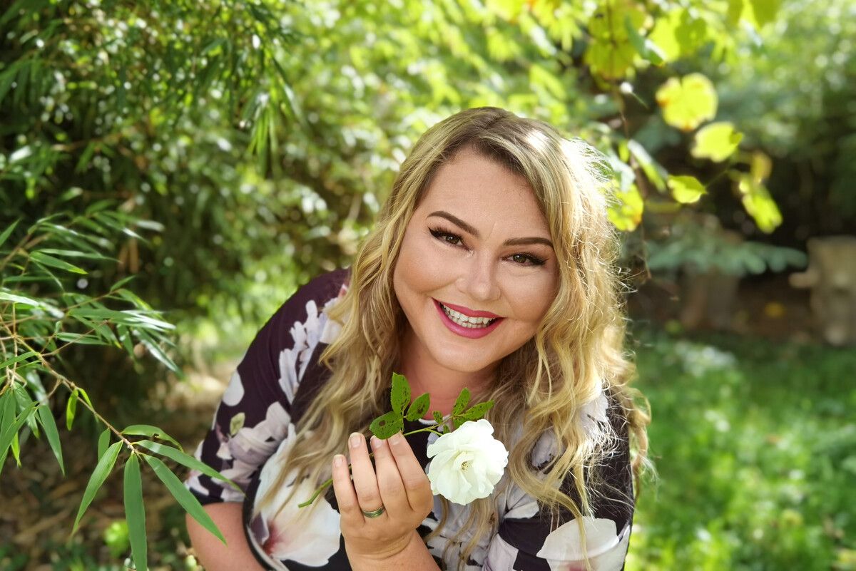 Sabine Schoder liebt die Natur und engagiert sich im Tierschutz.⇒Schoder