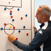 So entzauberte Adi Hütter in der Champions League den großen FC Barcelona. »C1