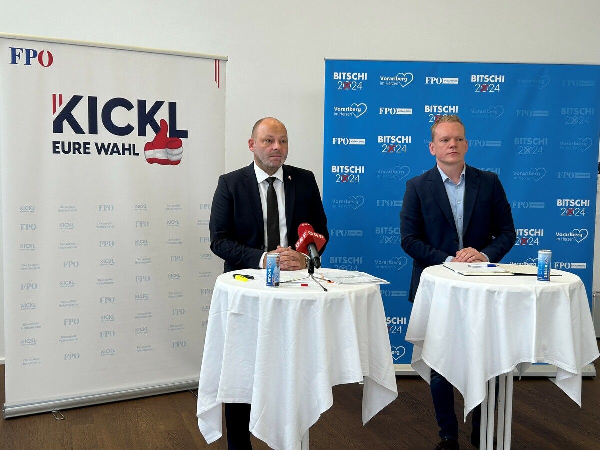 Thomas Spalt und Christof Bitschi fordern ein neues Verbotsgesetz. ⇒VN/mip