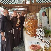 Die Altstadt erstrahlt in spirituellem Glanz