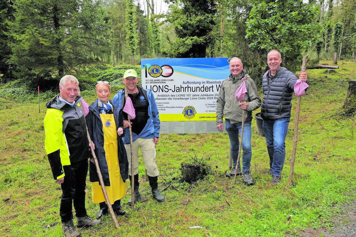 Alt-Landesrat Erich Schwärzler, Irmi-Maria Sachs-Ritter, Johann Schaffer, die Bgm. Reinhold Eberle (Gaißau) und Thomas Fitz (Fußach). 
