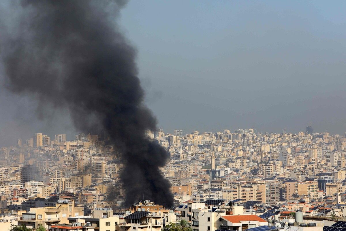 Am Donnerstag waren nach israelischen Luftangriffen dichte Rauchschwaden über Beirut zu sehen.⇒AFP