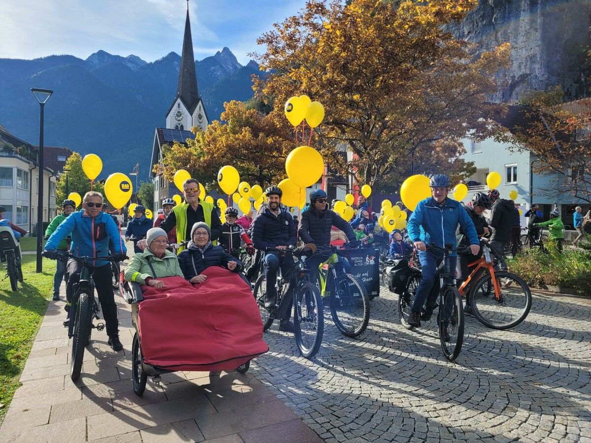 Ambitionierte Radfahrer bei der Fahrradparade.