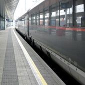 Serie von Bombendrohungen an Österreichs Bahnhöfen