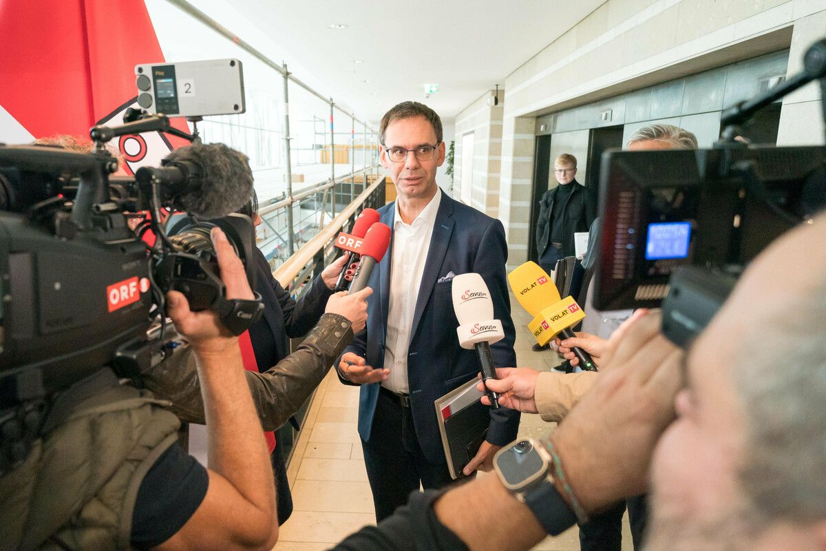 Auf mögliche Sparmaßnahmen angesprochen, räumte Wallner ein, dass es diese werde geben müssen. „Das ist aber keine Überraschung.“ ⇒VN/Stiplovsek