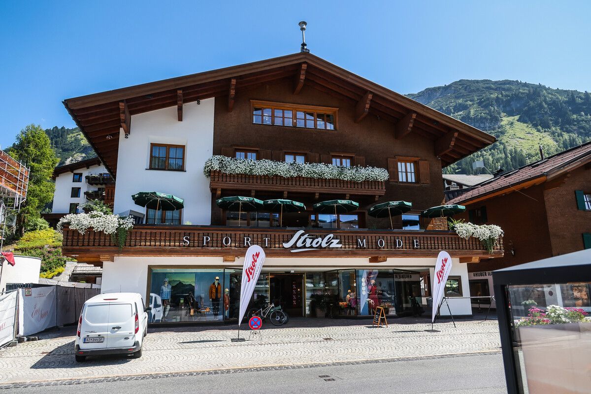 Das Stammhaus von Strolz im Lecher Dorfzentrum. Die Immobilie wird künftig angemietet.⇒vn