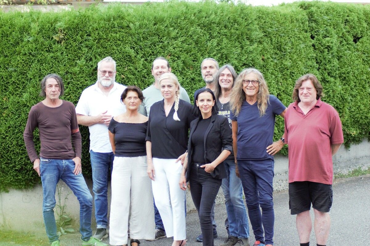 Das Team von Anders hofft auf ein erfolgreiches Wahlergebnis. ⇒ANDERS