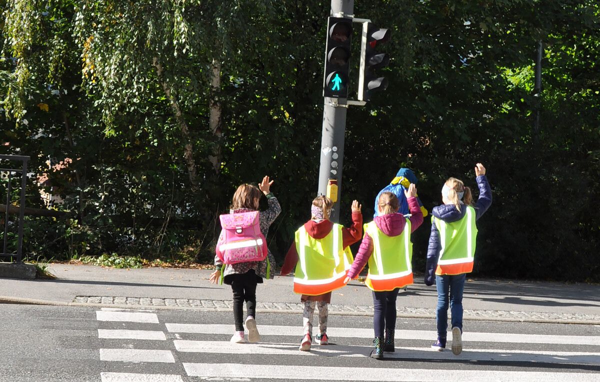 Das von der aks Gesundheitsbildung und vielen Partnern aus dem Land Vorarlberg durchgeführte Projekt „schoolwalker“ macht den Schulweg zum Erlebnis. ⇒Stadt Bludenz