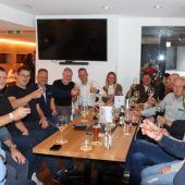 Ein geselliger Unternehmer-Club unterstützt die Pioneers
