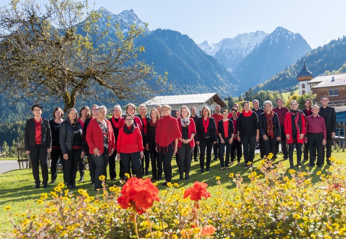 Der Chor Cantemus aus Bürserberg wird Lieder aus dem Ländle, Österreich und Chormusik aus aller Welt zum Besten geben.
              ⇒
              Cantemus chor