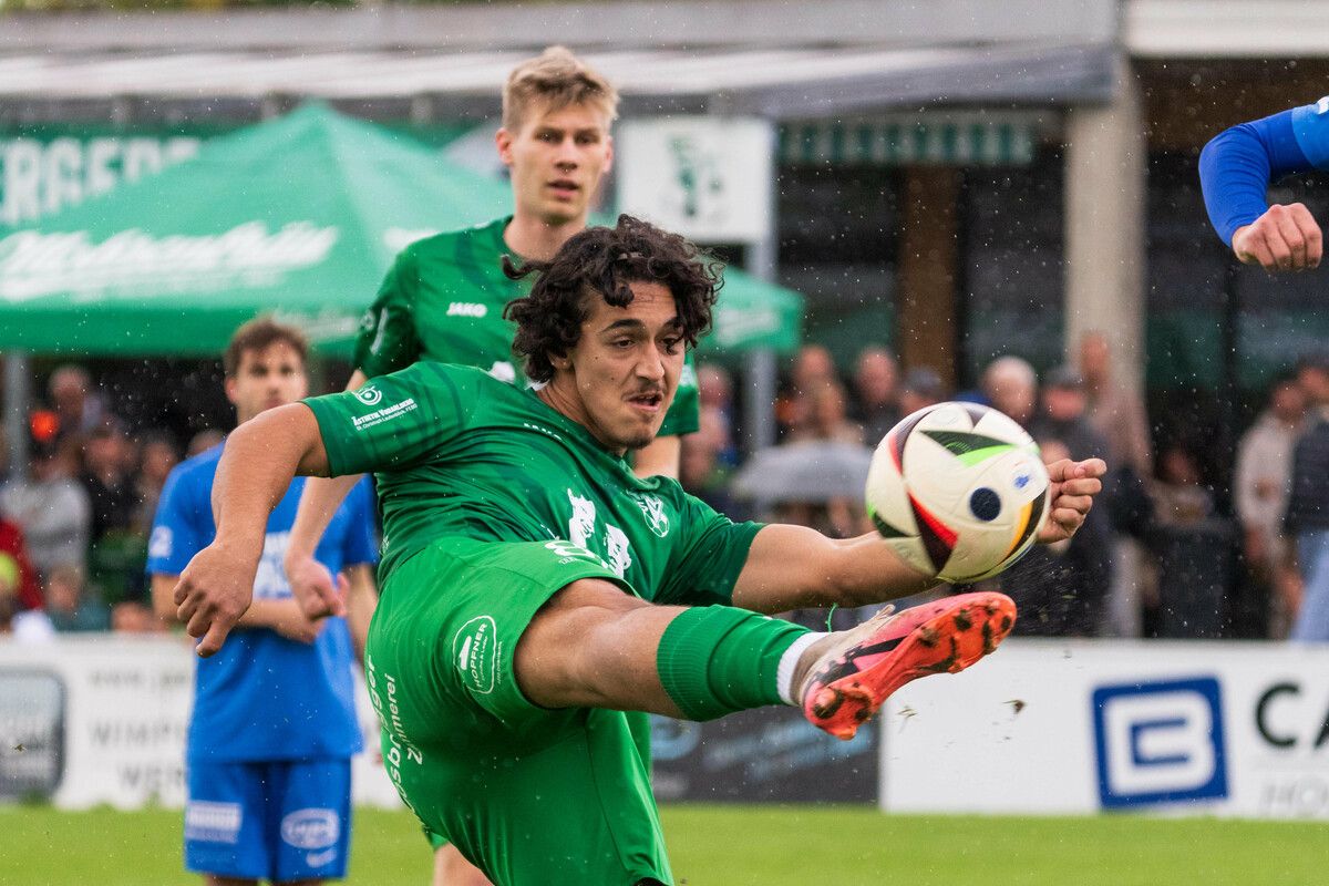Der Dornbirner SV mit Efe Tas bleiben das Überraschungsteam der VN.at-Eliteliga. ⇒stiplovsek