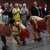 Nach Eklat: Charles trifft Indigene