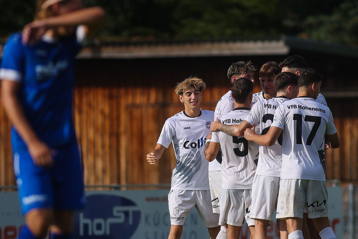 Der VfB Hohenems fuhr einen klaren Sieg gegen Lauterach ein.⇒Steurer