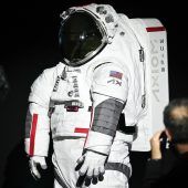 Der Astronaut trägt Prada