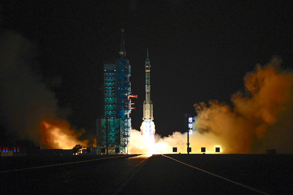 Die Crew ist vom Weltraumbahnhof Jiuquan im Nordwesten Chinas gestartet.⇒AfP