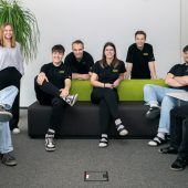 Bachmann-Lehrlinge bestehen mit Bravour