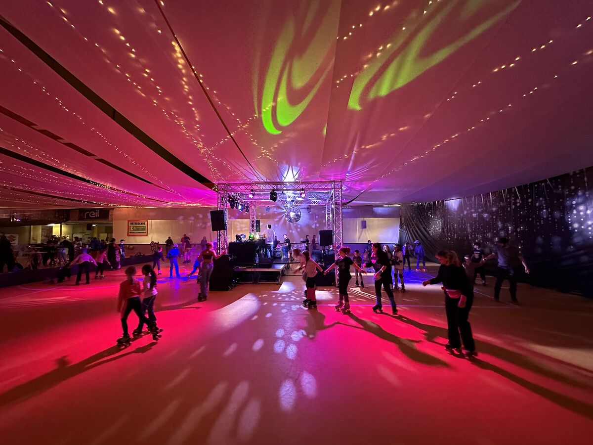 Die erste Rollerdisco bot eine Zeitreise für alle Generationen. ⇒CTH (3)