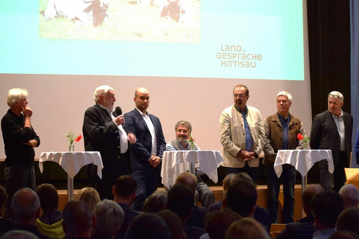 Die Expertenrunde stellte sich abschließend der Diskussion mit dem Publikum. ⇒ME