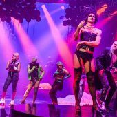 Ein Fest aus Glamour, Musik und Exzentrik