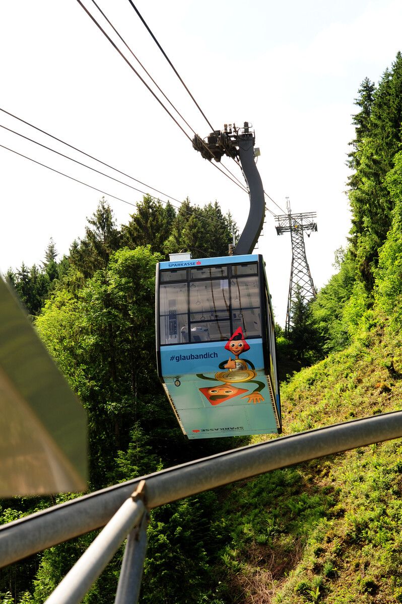 Die Karrenseilbahn wird erst im Jänner gewartet.⇒Karrenseilbahn