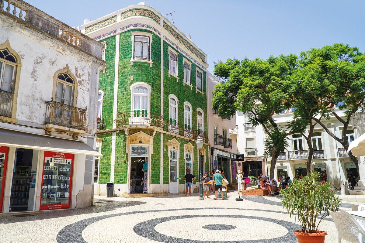 Faro besticht durch die historische Altstadt und die Nähe zum Naturpark Ria Formosa.⇒