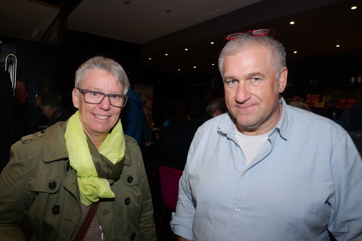 Friederike Egle und Reinhard Seiß vor der Filmaufführung. ⇒HE