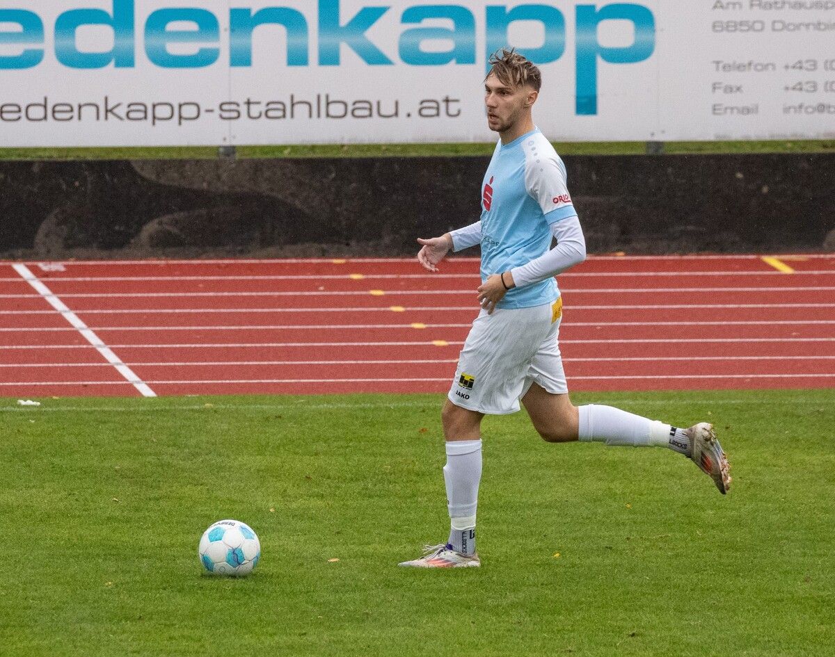 Für Nikola Jesic war die Begegnung in der 82. Minute beendet, als er mit Gelb/Rot vom Platz gestellt wurde. ⇒Sonderegger/BWF