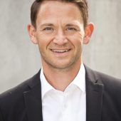 Auch Private drängen auf deutlich mehr Gehalt