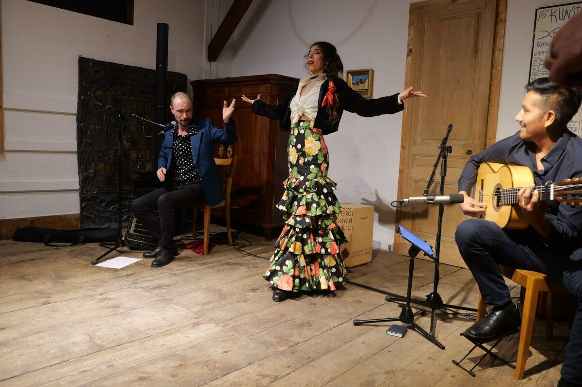 Höhepunkt des Abends: Das 20-minütige Flamenco-Stück „Alegrias“ brachte das Publikum im Antiquariat Chybulski zum Jubeln. ⇒he