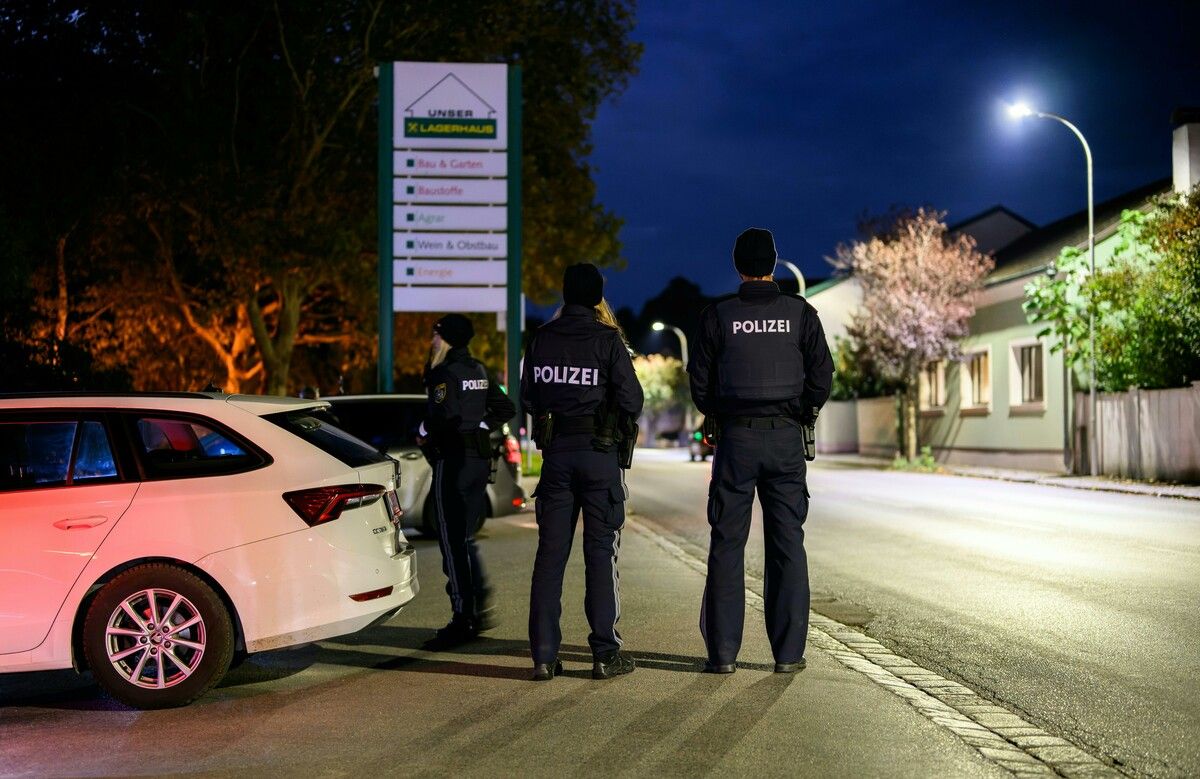 In Zistersdorf im Bezirk Gänserndorf war ein Polizei-Großeinsatz.⇒APA