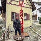 Großes Marsfeuer am Emsbach entfacht
