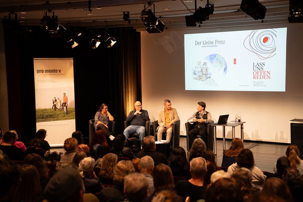 Magdalena Maderthaner, Elmar Weiskopf, Mario Leitgeber und Autor Andreas Wassner.⇒pro mente/Schuh