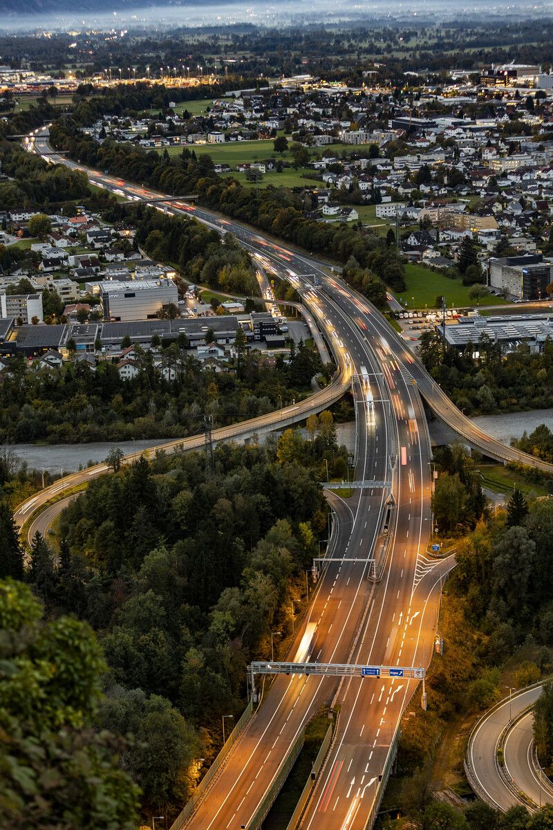 Noch sind Straßen wichtigste Verkehrsadern. Das könnte sich ändern.⇒Paulitsch