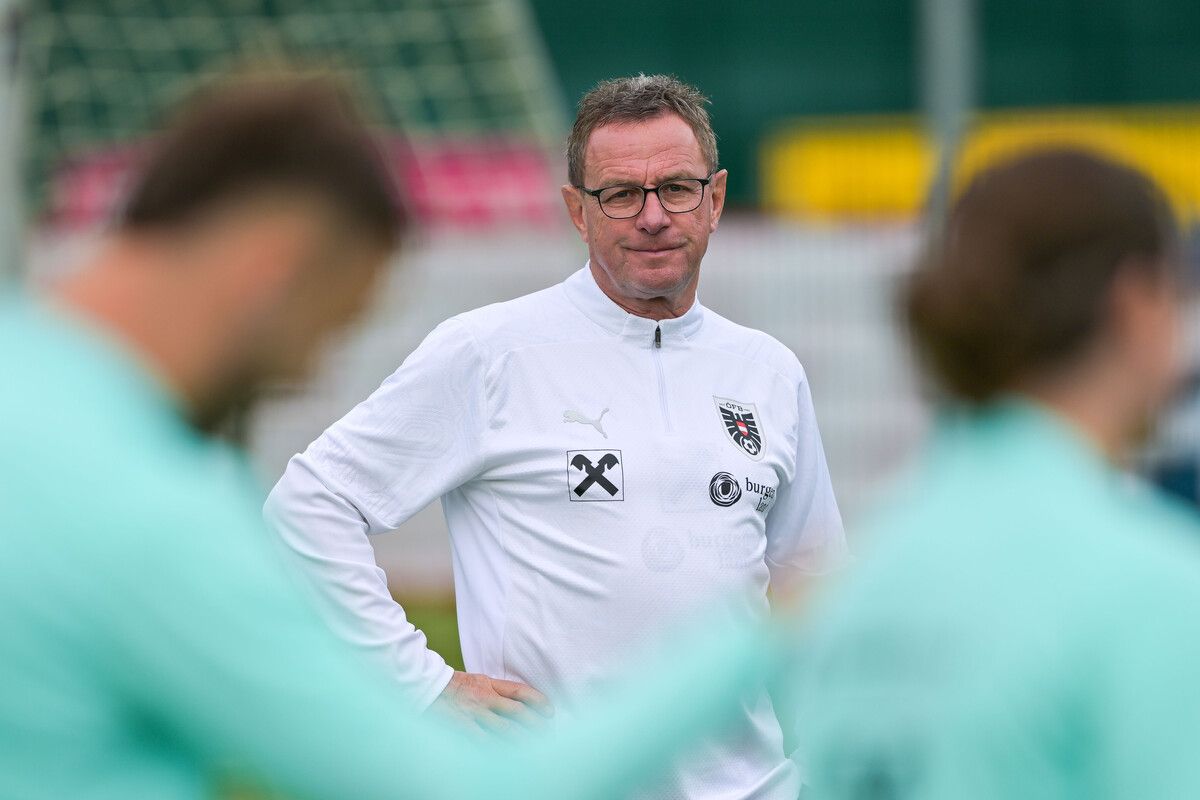 ÖFB-Teamchef Ralf Rangnick will mit seinem Nationalteam gegen Kasachstan wieder zurück zu alten Tugenden – Pressing, Druck und viel Spielfreude.⇒gepa