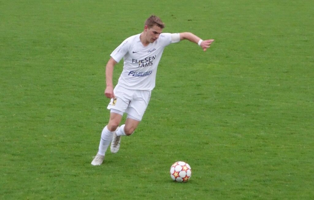 Riefensberg-Kapitän Niklas Fink & Co. bekommen es auswärts mit ihren Nachbarn vom FC Hittisau zu tun. ⇒siha