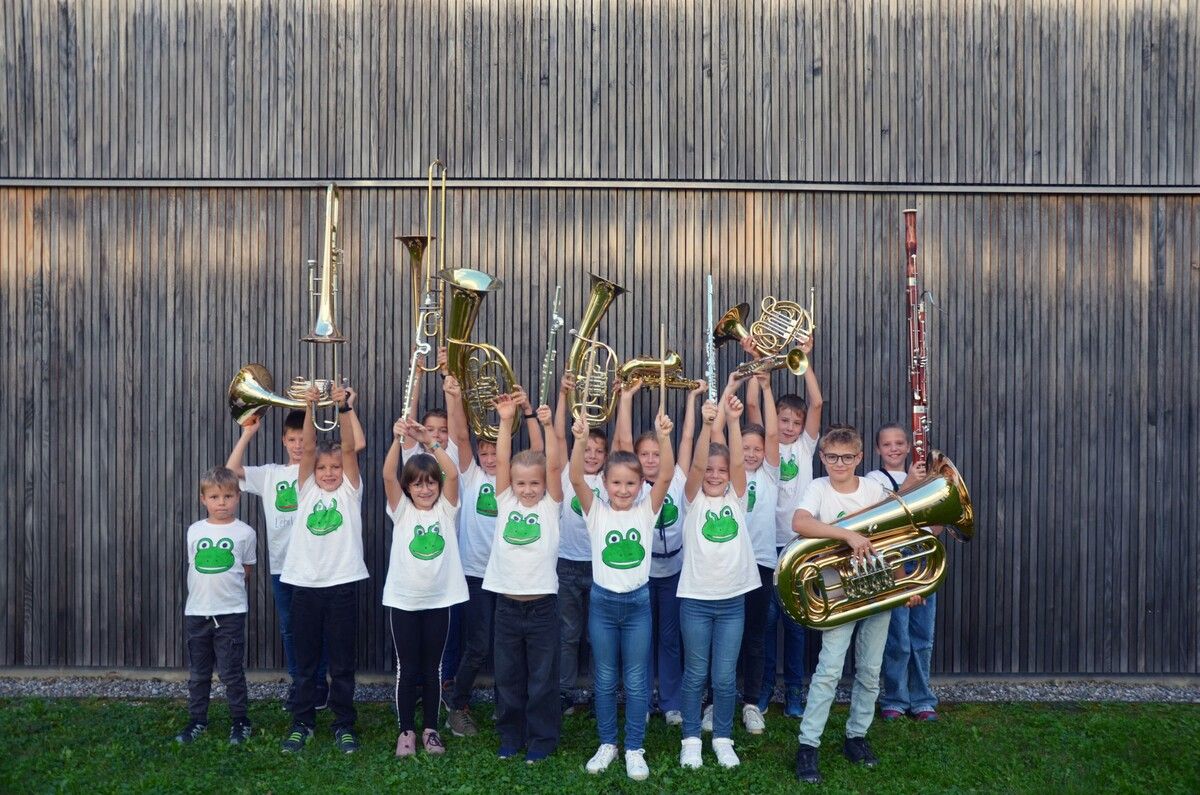 Seit einem Jahr gibt es zusätzlich zur Hörbranzer Jungmusik auch die „Musikfröschle“ – auch die Kleinsten sind beim Märchenkonzert am 20. Oktober aktiv dabei.
