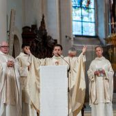 Pater Simon hielt seine erste Messe