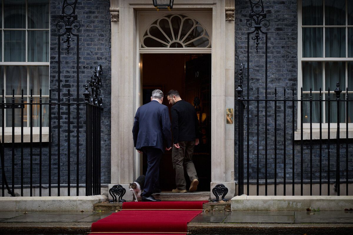 Starmer empfing Selenskyj an der Schwelle zur Downing Street 10.⇒AFP