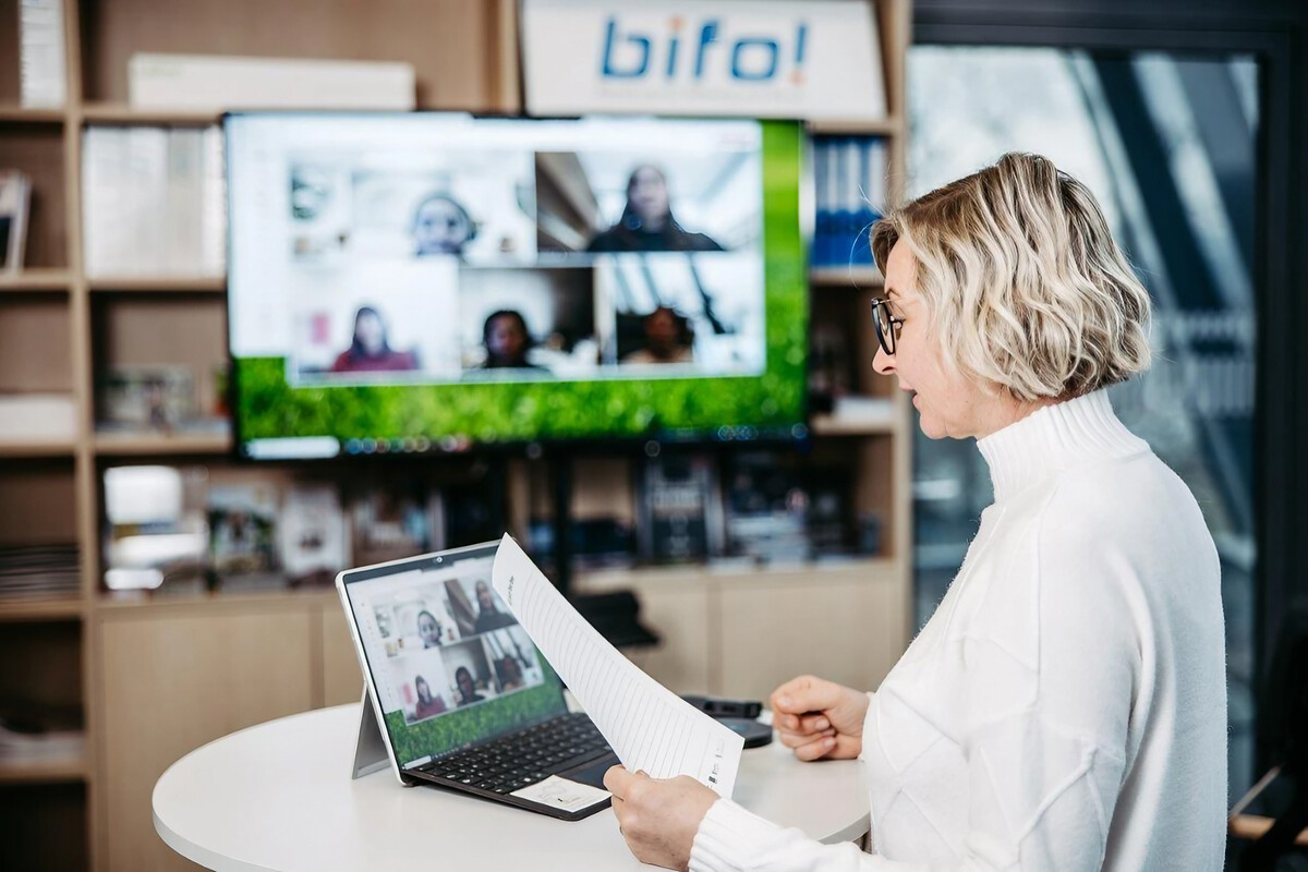 Virtuelle Elternabend unterstützen bei der Entscheidungsfindung.⇒BIFO