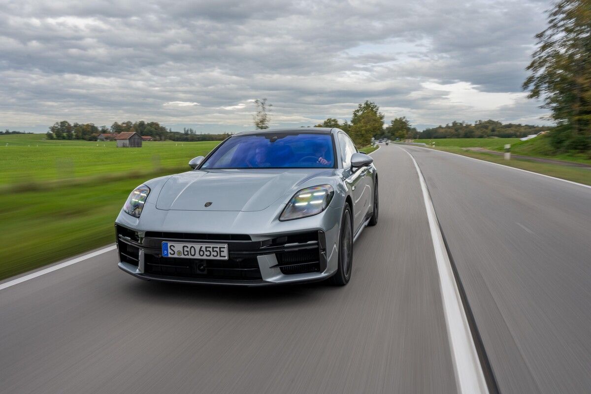 VN-Testfahrt mit dem Porsche Panamera Turbo E-Hybrid.⇒Porsche