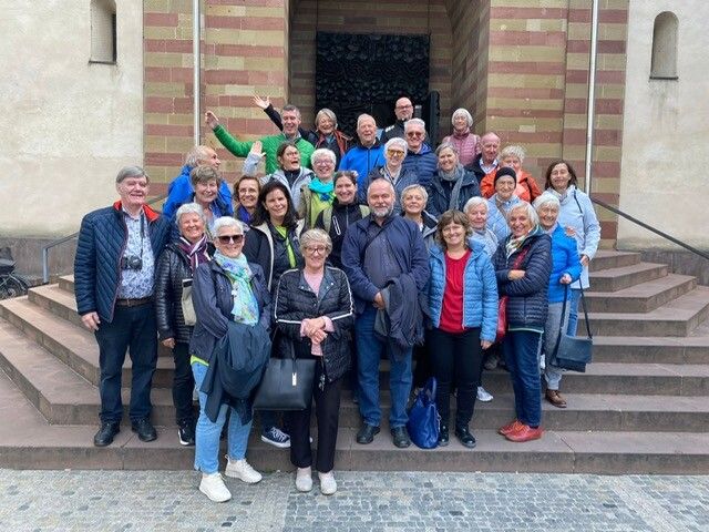 Von Ellwangen bis Würzburg: Kirchenchor Hatlerdorf unternahm eine zweitägige Entdeckungstour.⇒Gert/Chronist d. Chors
