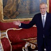 Koalitionsgeflüster ­hinter der Tapetentüre
