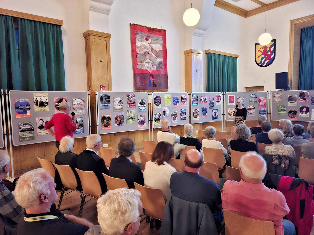 Zum Abschied gab es im Vereinshaus ein Best-of der Kulturkreis-Plakate.⇒ KKW