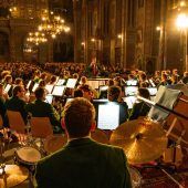 Ein Abend voller Klänge, Reflexion und Gemeinschaft in St. Leopold