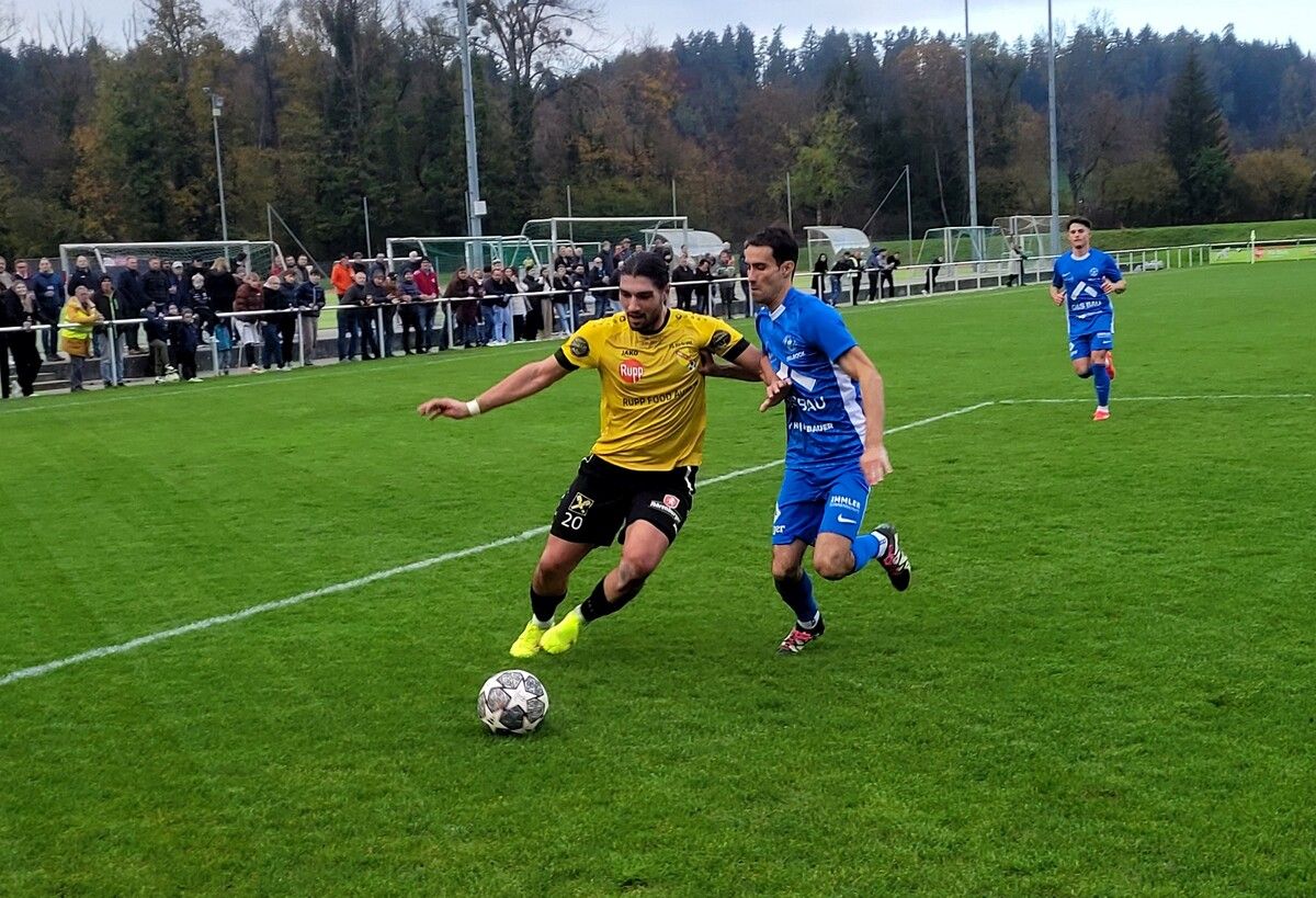Am Samstag findet auf dem Sportplatz Sandriesel das Vorarlbergliga-Spiel FC Hörbranz gegen den FC Schwarzenberg statt. Spielbeginn ist um 14.30 Uhr. ⇒bms