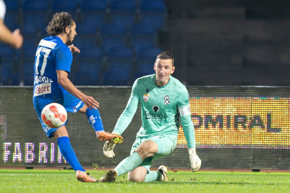 Auf SW Bregenz-Goalkeeper Franco Flückiger wartet in Ried beim selbsternannten Meister-Kandidaten auf jeden Fall eine Menge Arbeit.⇒gepa
