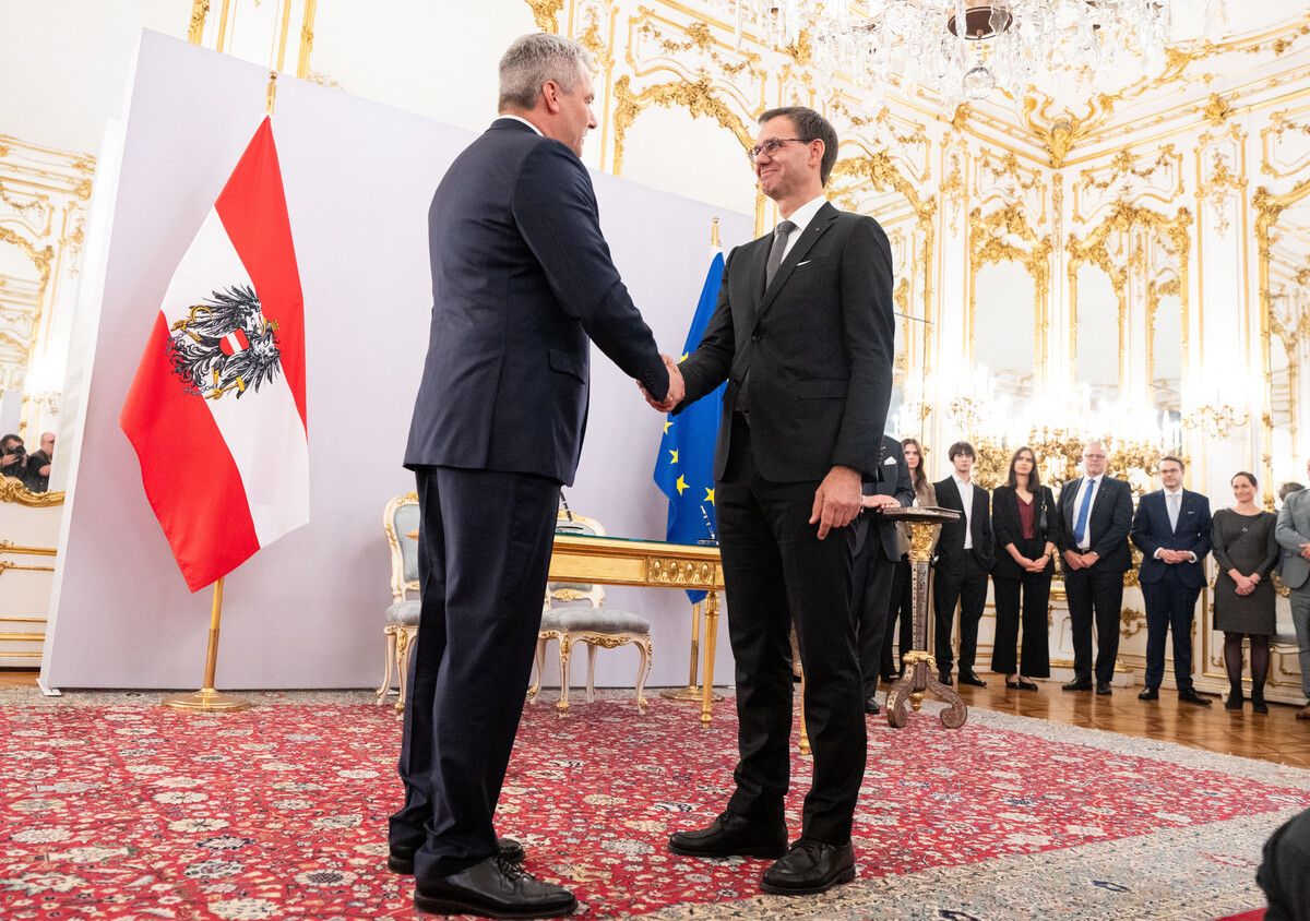 Bereits zum vierten Mal wurde Markus Wallner in der Hofburg als Landeshauptmann angelobt.⇒APA