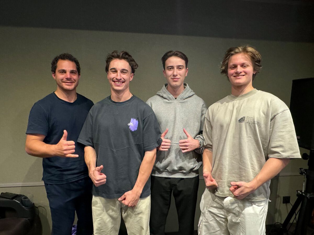 Daniel Meier, David Meier, Kameramann Felix Frick und Jonathan Krainzer (von links).⇒Lutz