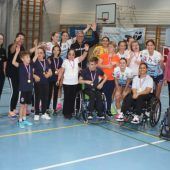 Handballer und Politiker spielen für guten Zweck