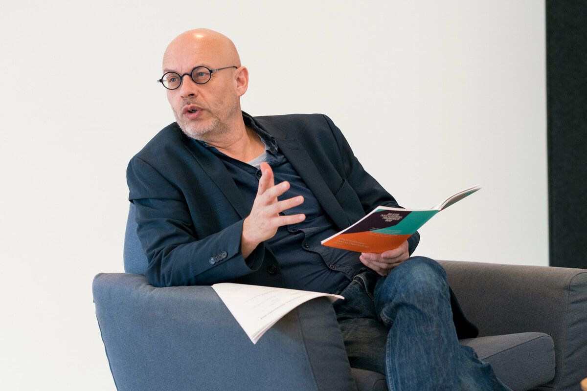 Das Konzertdesign stammt von Folkert Uhde. ⇒dietmar stiplovsek